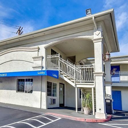 Motel 6 Garden Grove Bagian luar foto