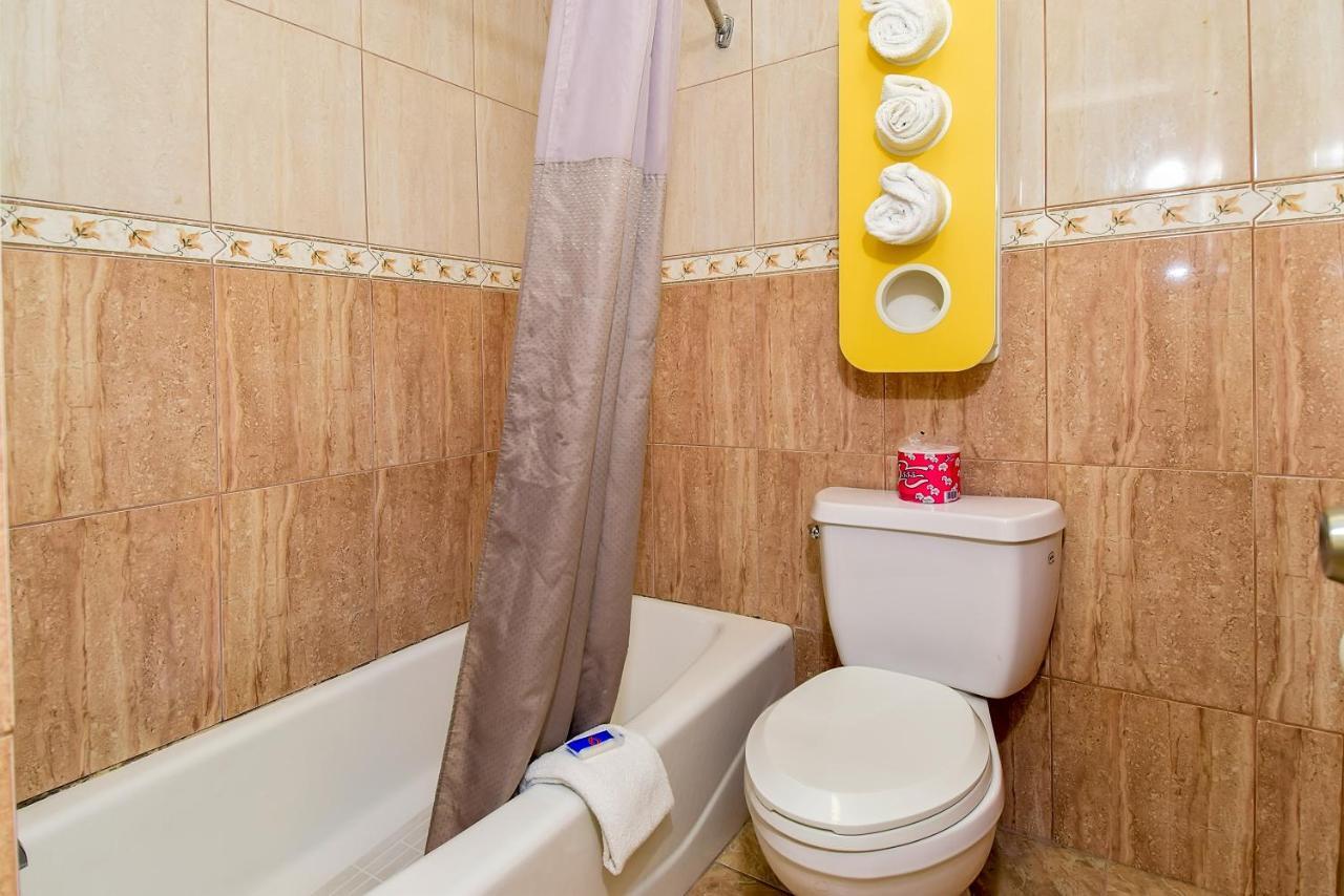 Motel 6 Garden Grove Bagian luar foto